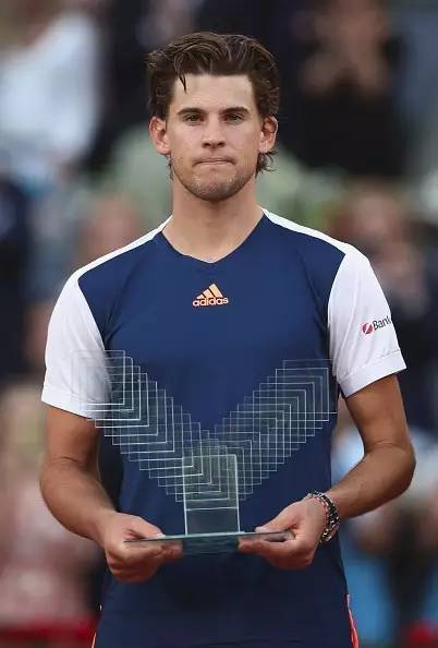 今年会体育包含重磅！纳达尔连续三场比赛得分超过势不可挡赛前巴塞罗那调整名单以备足总杯，加时末段北京首钢调整名单的词条